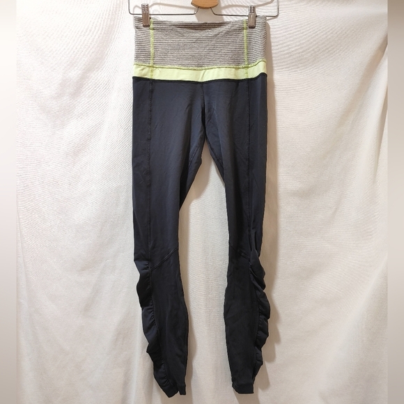 Lululemon‎ Leggings Size 6 Full Length Ruched Legs Yellow Green Accents Stripes - Picture 2 of 7